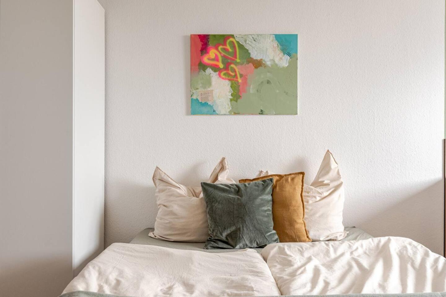 Schoenes Apartment Mit Parkplatz & 24H Checkin ケルン エクステリア 写真